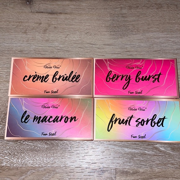 Violet Voss eye shadow - Picture 1 of 2